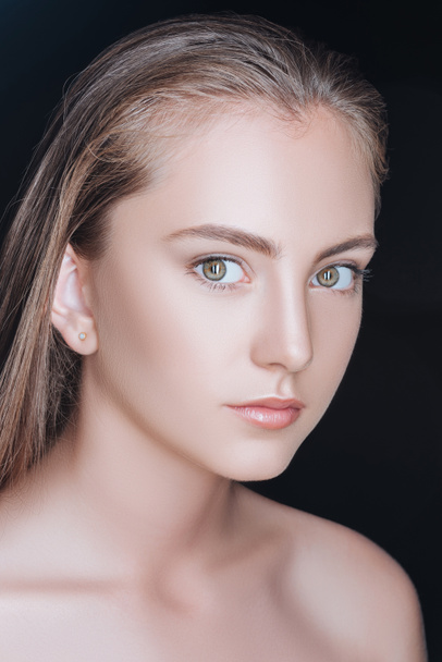 attractive woman with perfect skin - Fotografie, Obrázek