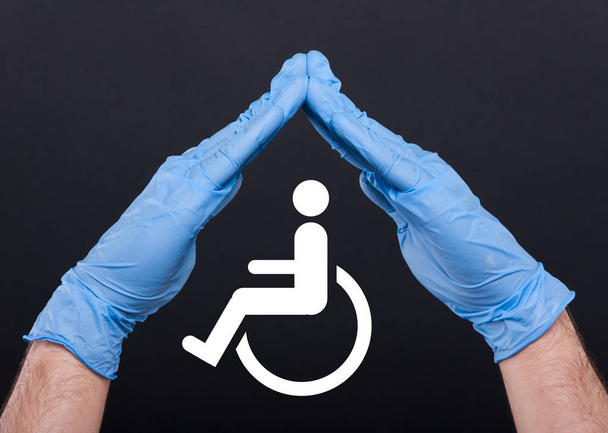 Conceito de ajuda e assistência ao deficiente
  - Foto, Imagem