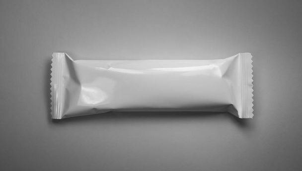 Упаковка белого цвета для закусок
 - Фото, изображение
