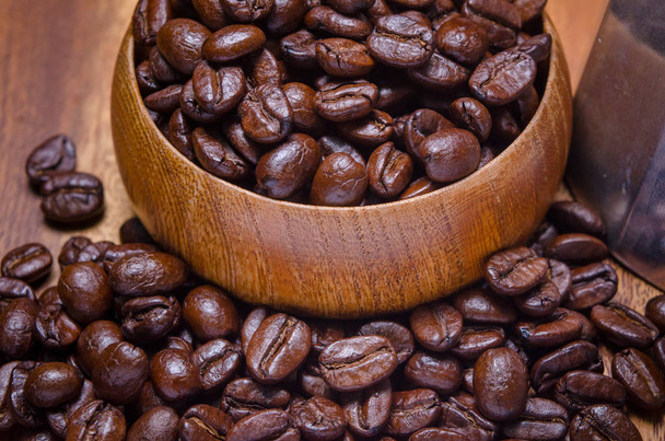 Fundo de café em grão / grãos de café / café feijão na madeira  - Foto, Imagem