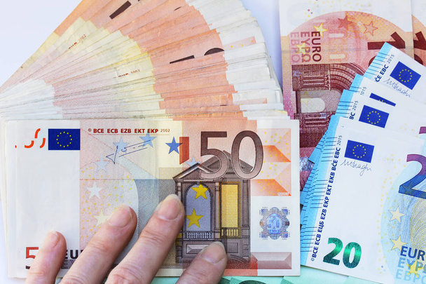 たくさんのお金 - 異なるユーロ紙幣 - 写真・画像