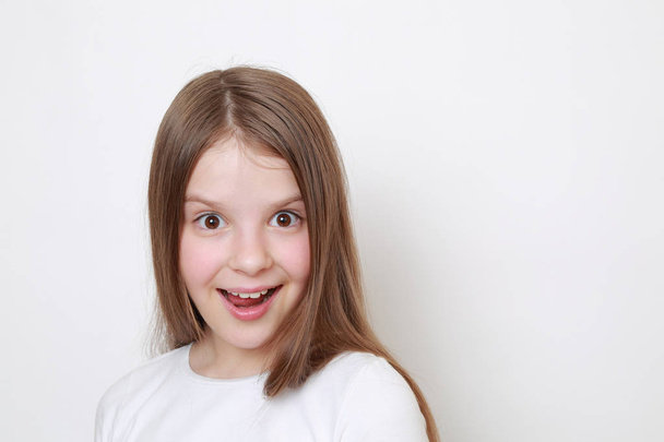 Smiley caucasian kid - Valokuva, kuva