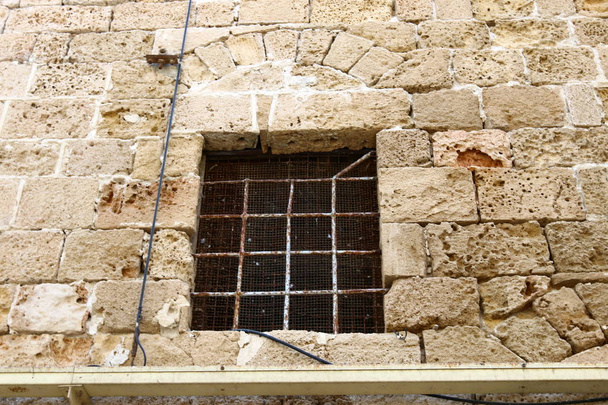 ventana en la ciudad  - Foto, Imagen