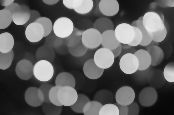 Разряженные черно-белые рождественские огни
 - Фото, изображение