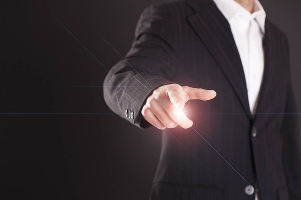 Egy férfi öltöny pontok ujj - Fotó, kép