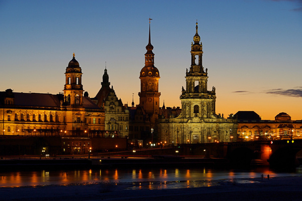Dresden cidade velha à noite
 - Foto, Imagem
