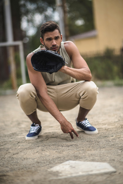 man ready to catch ball - Fotografie, Obrázek