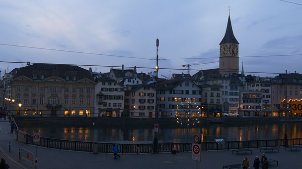 Zurich iluminado en decoración navideña
 - Imágenes, Vídeo