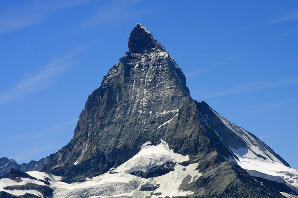 Hermosa montaña Matterhorn
 - Foto, Imagen
