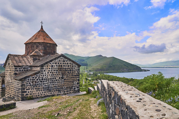 armenisches Kloster sevanavank - Foto, Bild