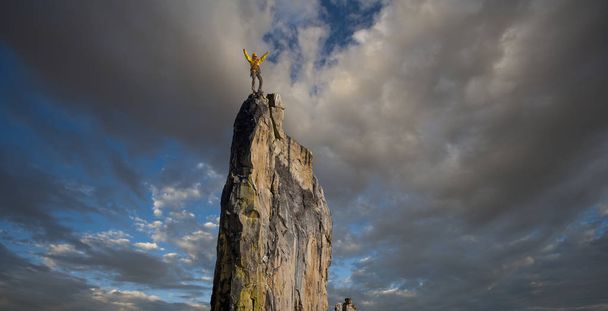Climbers on the edge. - Photo, Image