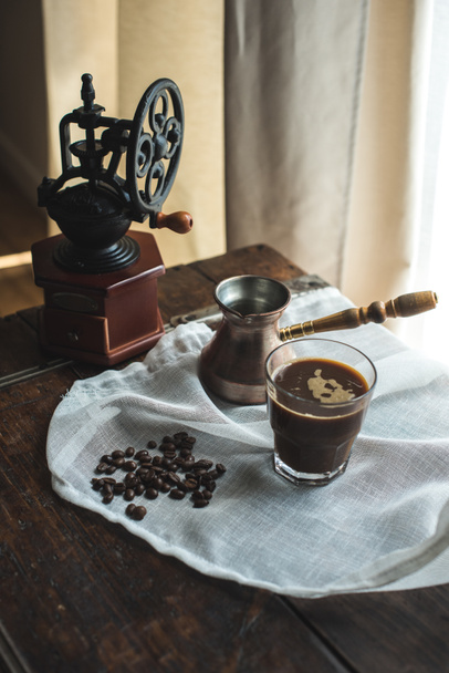 turecká káva na bílý ubrus  - Fotografie, Obrázek