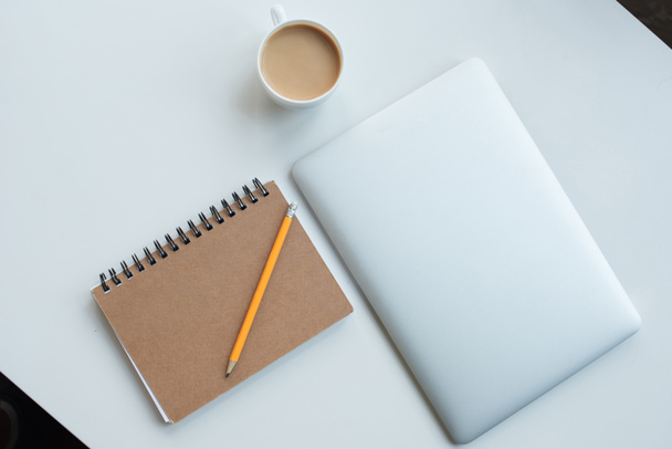 Laptop, notepad and cup of coffee - Zdjęcie, obraz