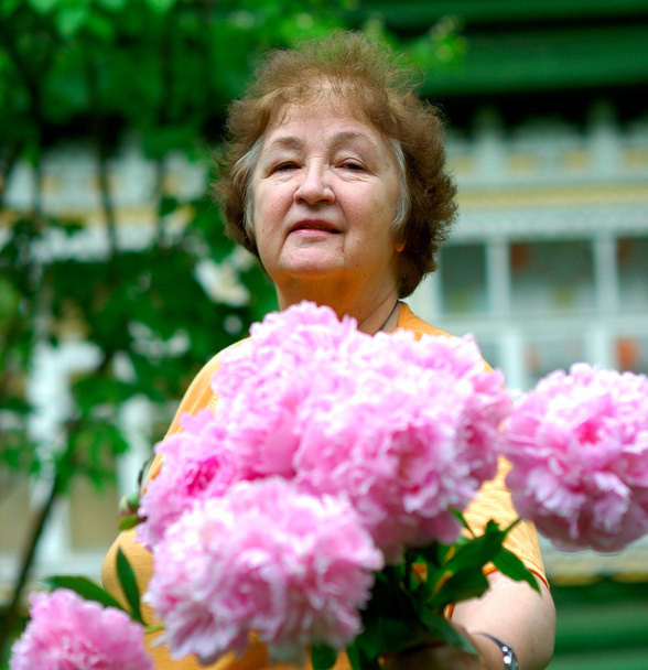 Pensionista con floretes
 - Foto, imagen