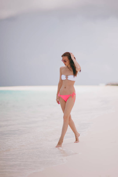 Beautiful girl on the beach on the island - Zdjęcie, obraz