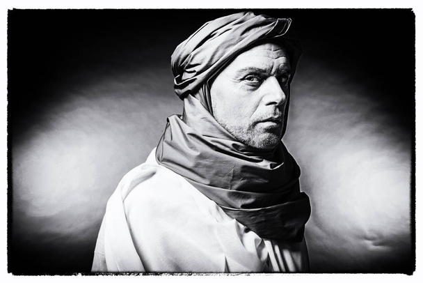 Berber man dragen tulband - Foto, afbeelding