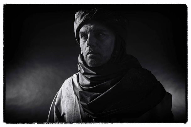 Berber ember visel turbán - Fotó, kép