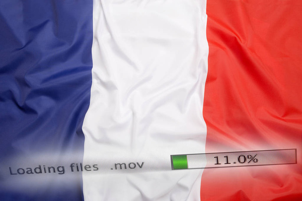 Herunterladen von Dateien auf einem Computer, Frankreich Flagge - Foto, Bild