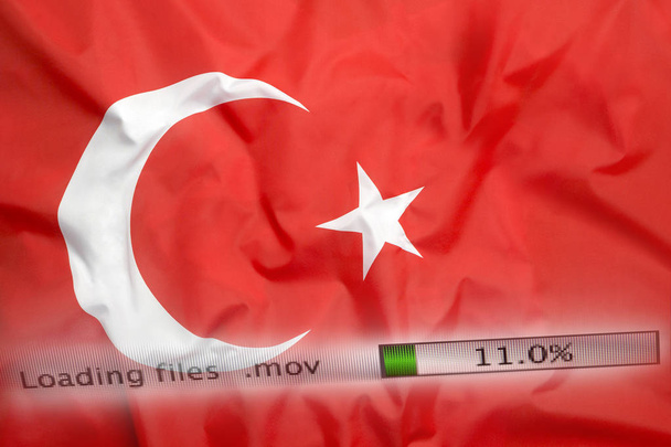 Herunterladen von Dateien auf einem Computer, Türkei Flagge - Foto, Bild
