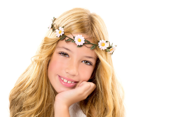 Children blond girl with spring daisy flowers crown - Фото, изображение