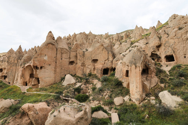 Rock Formations in Zelve Valley, Cappadocia - Foto, imagen