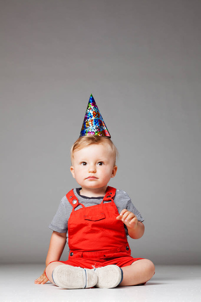 baby birthday boy with hat - Fotoğraf, Görsel