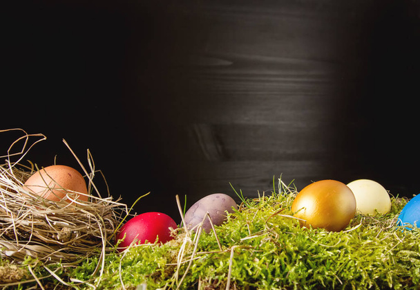 Easter background with Easter eggs. copy space. - Zdjęcie, obraz
