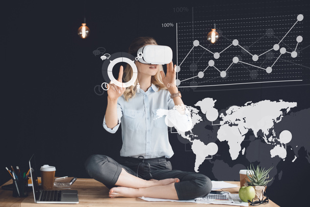 business woman in vr headset at workplace
 - Фото, изображение