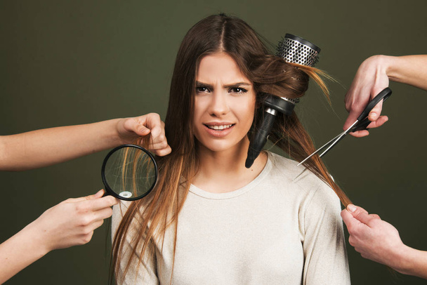 Problemas para el cabello corte seco y dañado mal concepto de cabello
 - Foto, imagen