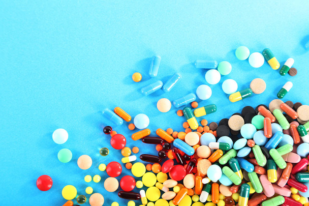 Heap of medical pills  - Foto, Bild