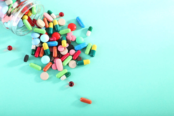 Heap of medical pills  - Zdjęcie, obraz