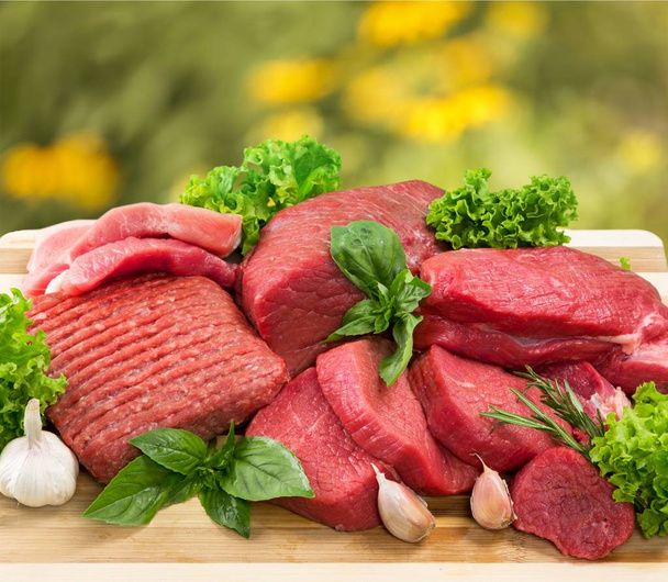plasterki surowe mięso - Zdjęcie, obraz
