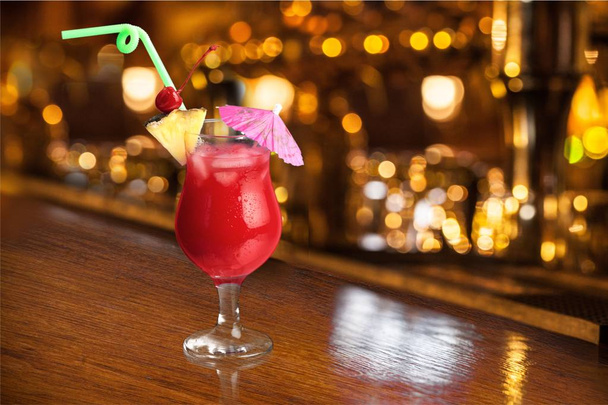 Glass of alcohol cocktail - Valokuva, kuva