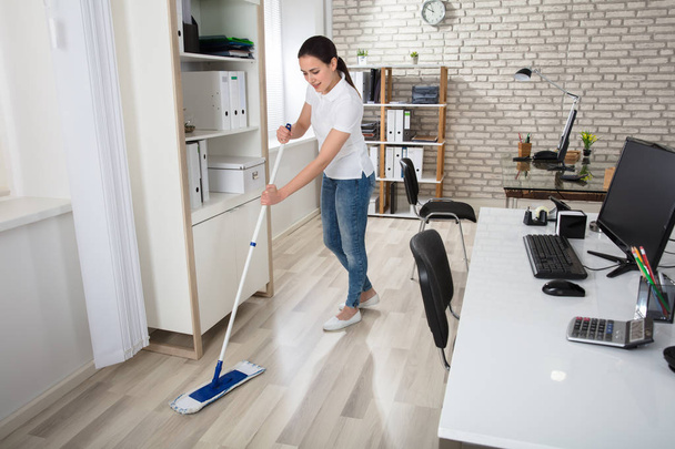 Young Woman Cleaning Floor - Fotoğraf, Görsel