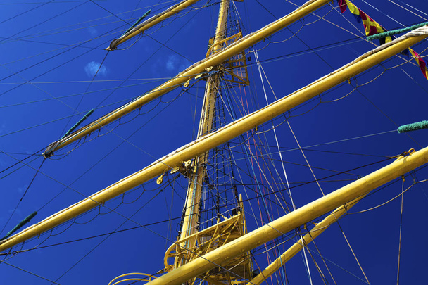 masten van zeilschip - Foto, afbeelding