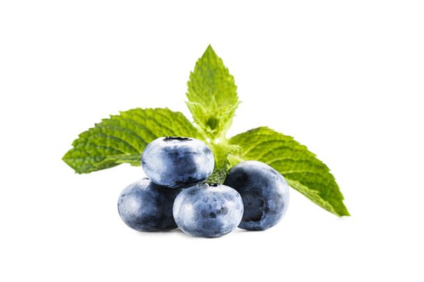 pile of blueberries with mint leaves - Valokuva, kuva