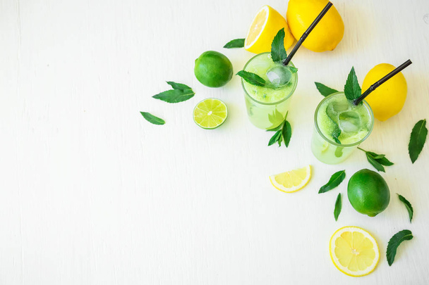 Fresh citrus lemonade  in glasses  - Foto, afbeelding
