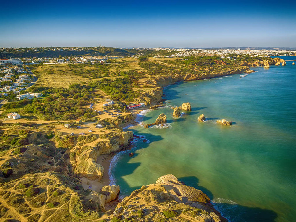 Алгарве, Португалія: БПЛА аерофотознімки узбережжя - Фото, зображення