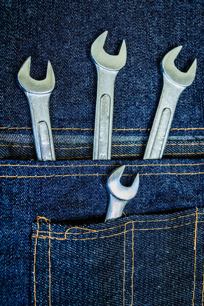 Werkzeuge in Gürteltasche - Foto, Bild