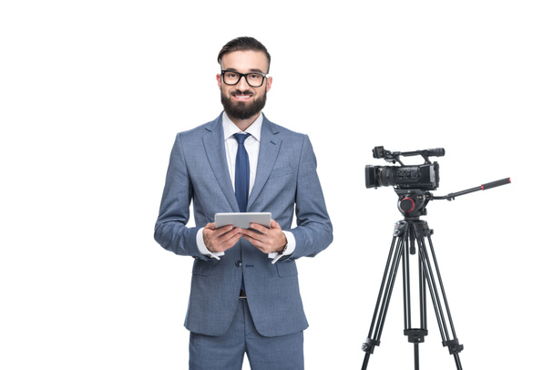television reporter using digital tablet  - Фото, зображення