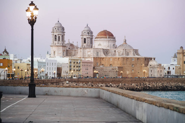 Cádiz, la Catedral
 - Foto, imagen