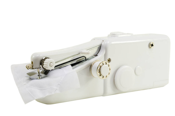 Беспроводная портативная швейная машина
 - Фото, изображение