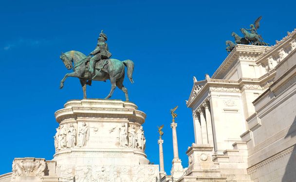 Monument to Vittorio Emanuele in Rome, Italy - Φωτογραφία, εικόνα