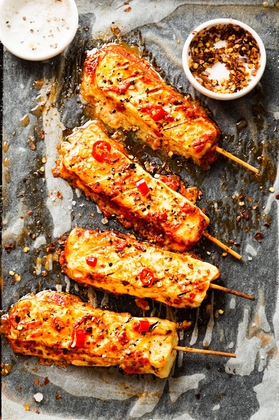 Halloumi cheese barbecue skewer with chilli  - Photo, Image