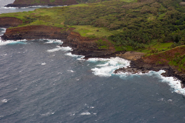Αεροφωτογραφία του βόρεια ακτή του Maui. Δρόμου να Hana - Φωτογραφία, εικόνα