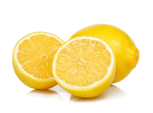 Lemon isolated on the white background - Foto, afbeelding