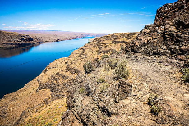 Wanapum Lake Colombia River Wild Horses Monument and canyons - Photo, Image