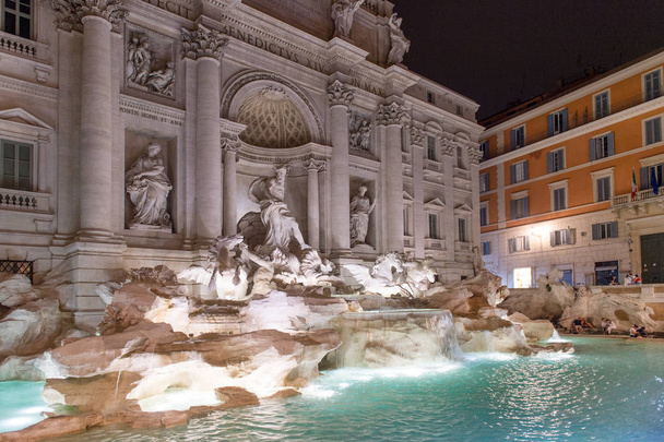 Fontana de Trevi en Roma - Foto, imagen