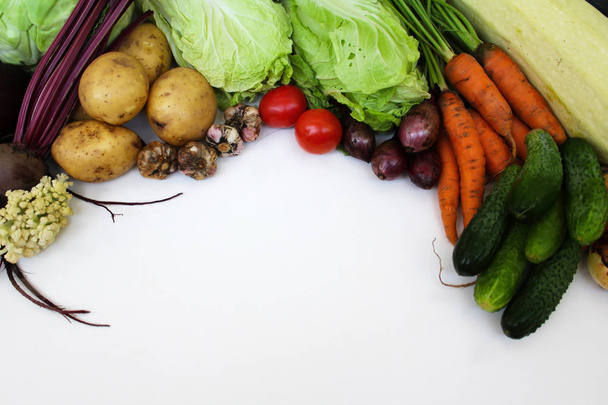Fresh raw vegetables isolated on white background. - Foto, Imagen