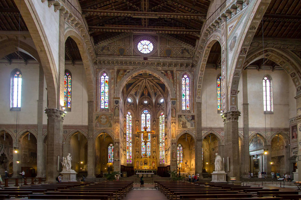 Інтер'єр базиліки Санта-Кроче  - Фото, зображення